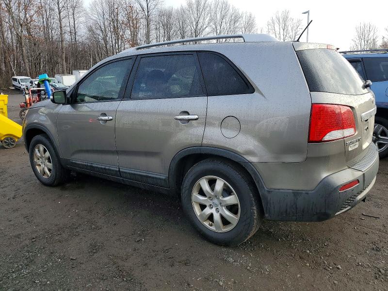 Photo 2 from auction – 2013 KIA SORENTO with VIN 5XYKT3A68DG409576