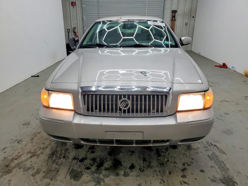 Photo 5 from auction – 2006 MERCURY GRAND MARQ with VIN 2MEFM75V76X612684
