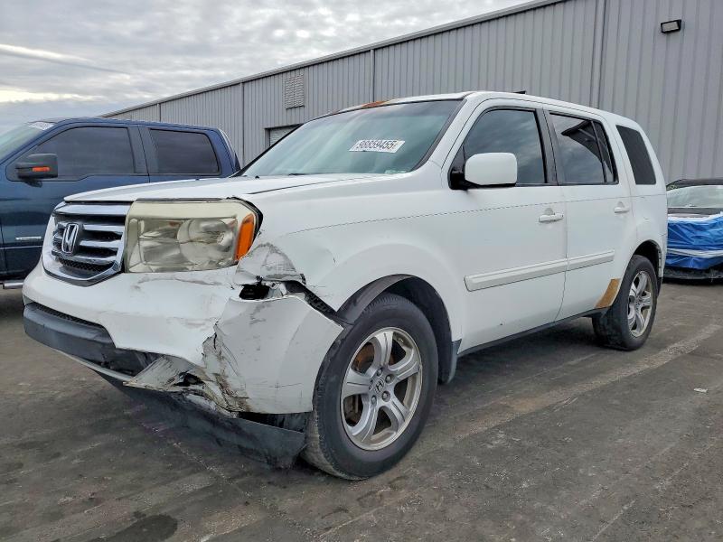 HONDA PILOT 2015 with VIN 5FNYF3H48FB008089 - Photo from auction