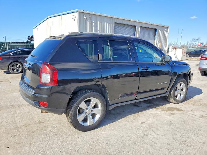 Photo 3 from auction – 2016 JEEP COMPASS with VIN 1C4NJCBA0GD811956