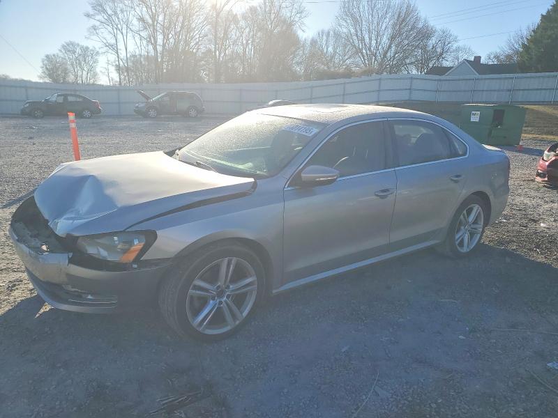 VOLKSWAGEN PASSAT SE 2012 with VIN 1VWBM7A30CC094833 - Photo from auction