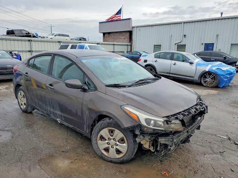 Photo 4 from auction – 2018 KIA FORTE with VIN 3KPFK4A78JE198682