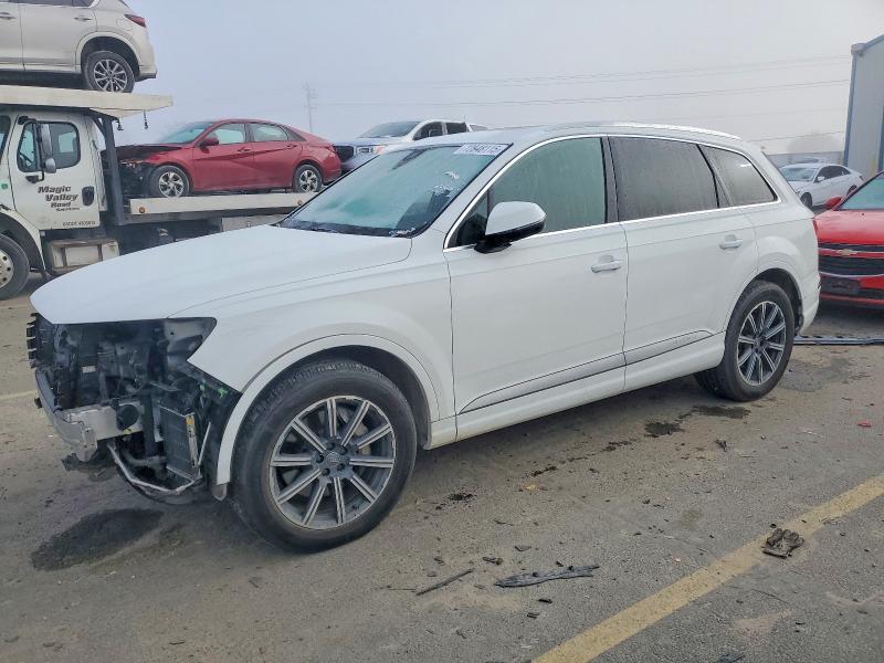 AUDI Q7 2017 with VIN WA1VAAF72HD010685 - Photo from auction