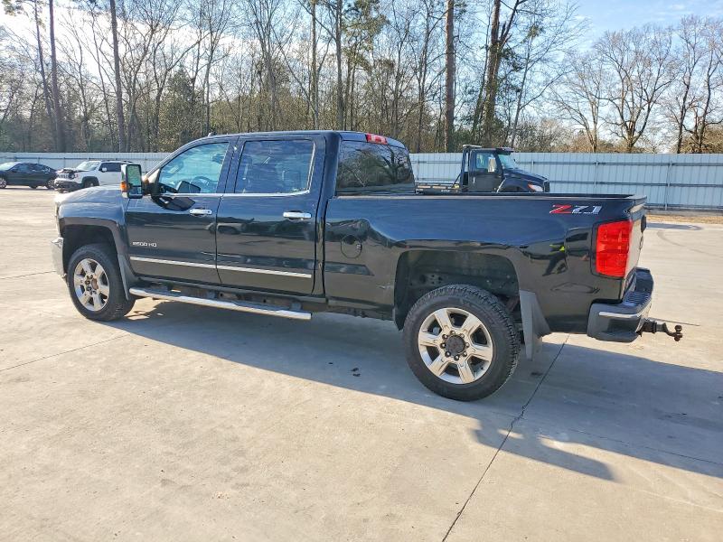 Photo 2 from auction – 2018 CHEVROLET SILVERADO with VIN 1GC1KWEG7JF214523