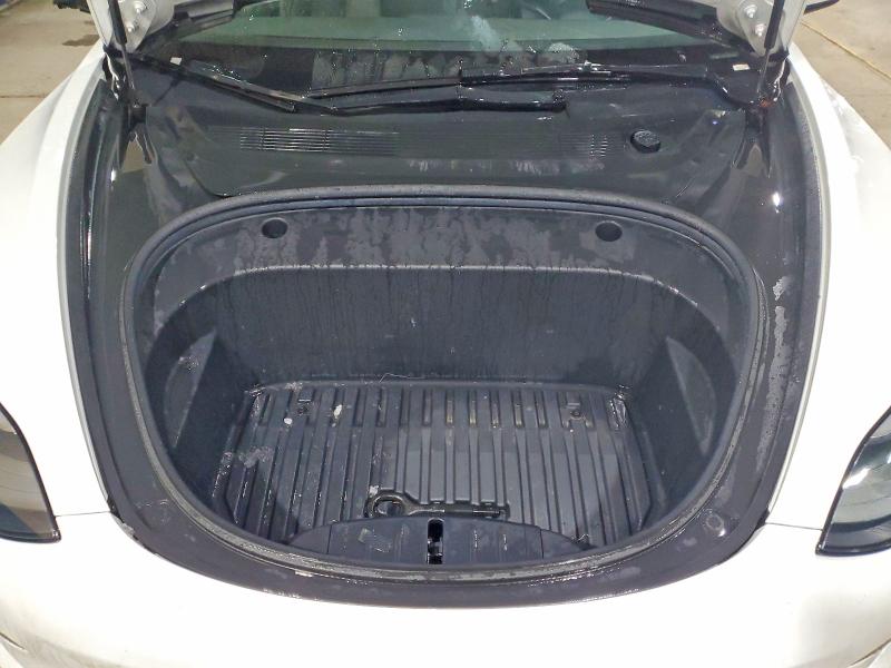 Photo 11 from auction – 2022 TESLA MODEL 3 with VIN 5YJ3E1EA5NF371038