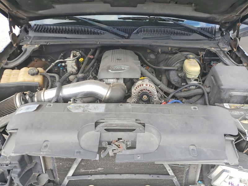 Photo 11 from auction – 2005 CHEVROLET SILVERADO with VIN 2GCEC19V551200840
