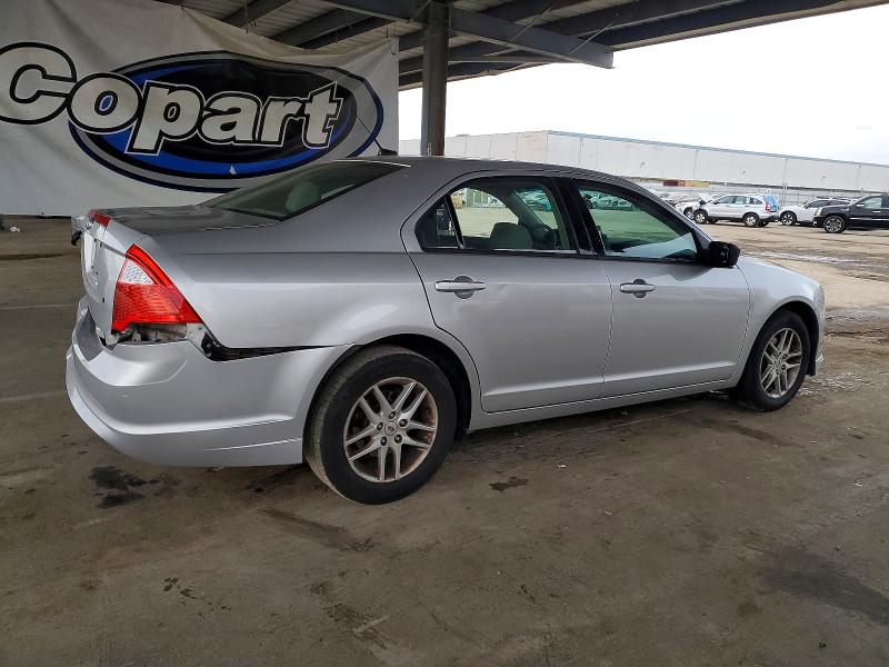 Photo 3 from auction – 2011 FORD FUSION S with VIN 3FAHP0GA7BR343121