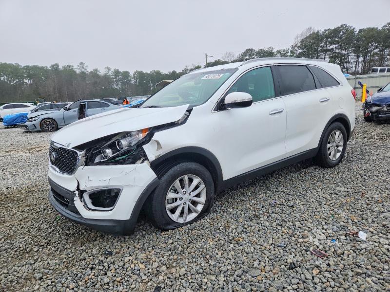 KIA SORENTO LX 2017 with VIN 5XYPG4A56HG201869 - Photo from auction