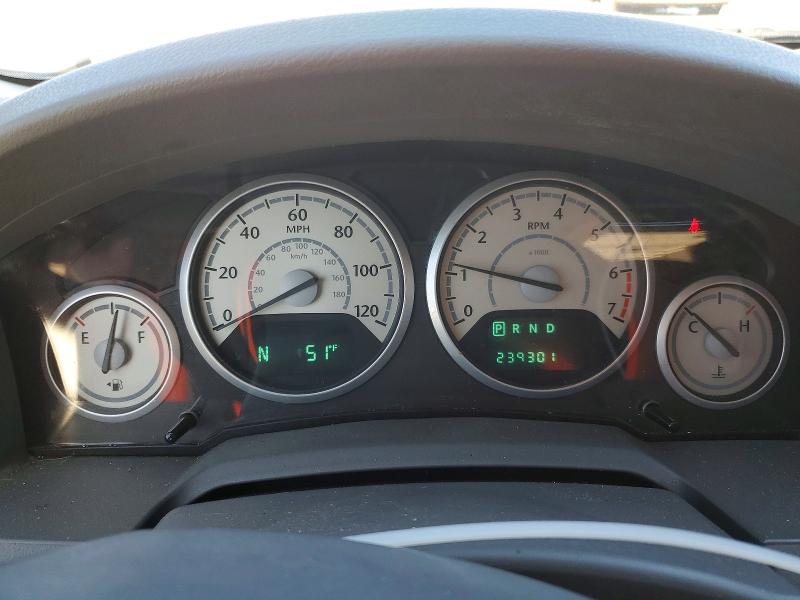 Photo 9 from auction – 2008 CHRYSLER TOWN & COU with VIN 2A8HR54P98R123593