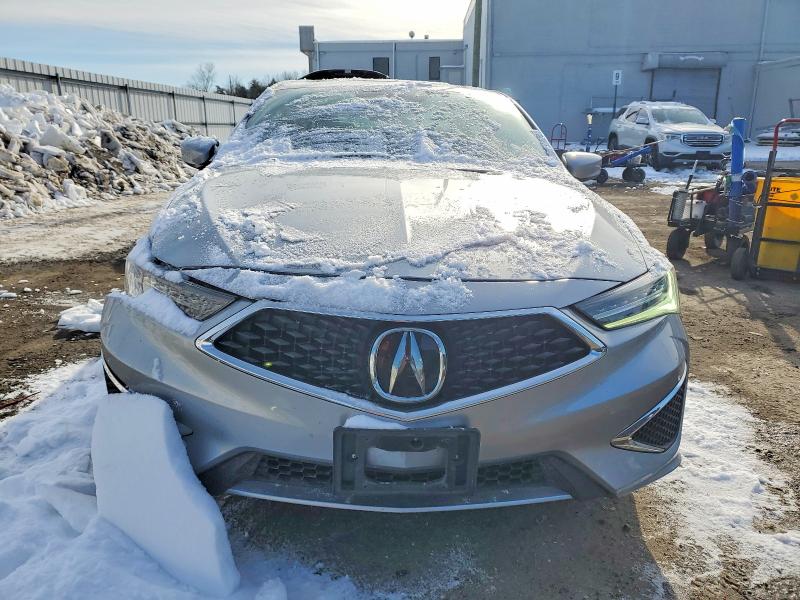 Photo 5 from auction – 2019 ACURA ILX PREMIU with VIN 19UDE2F77KA014852
