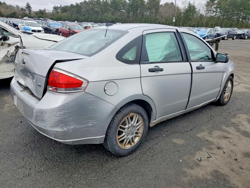 Photo 3 from auction – 2011 FORD FOCUS SE with VIN 1FAHP3FNXBW100275