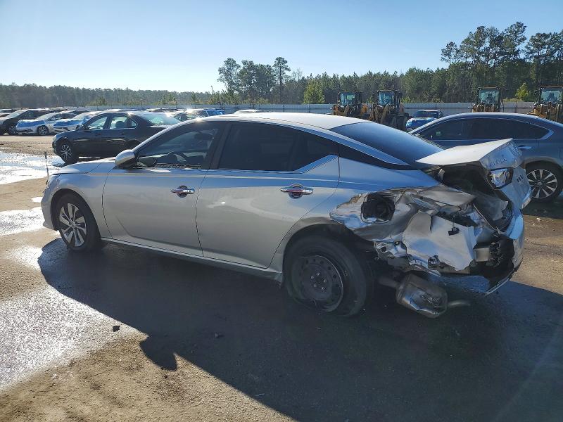 Photo 2 from auction – 2022 NISSAN ALTIMA with VIN 1N4BL4BV5NN372109