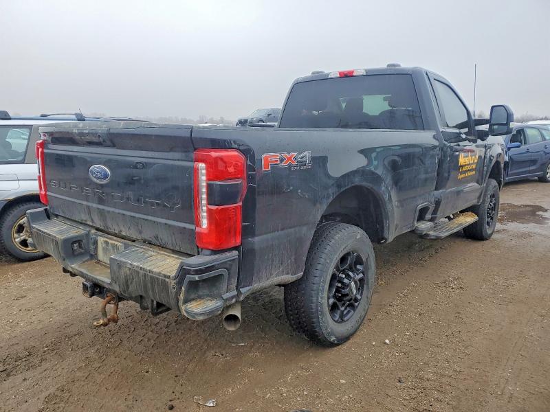 Photo 3 from auction – 2023 FORD F350 with VIN 1FTRF3BN5PEC03107