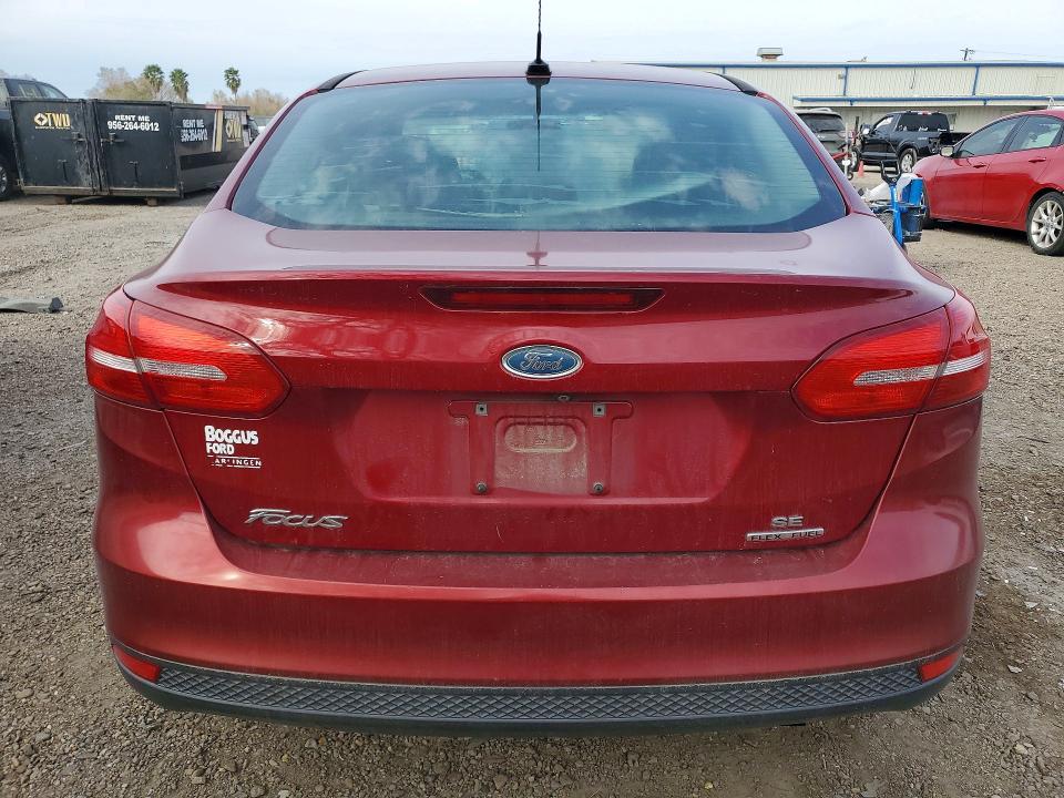 Photo 6 from auction – 2015 FORD FOCUS SE with VIN 1FADP3F23FL334043