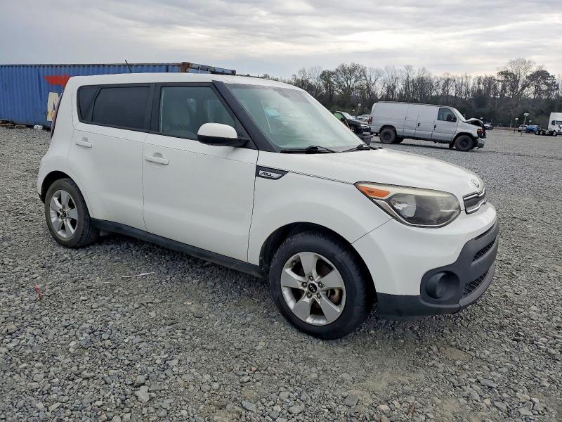 Photo 4 from auction – 2018 KIA SOUL with VIN KNDJN2A23J7890746