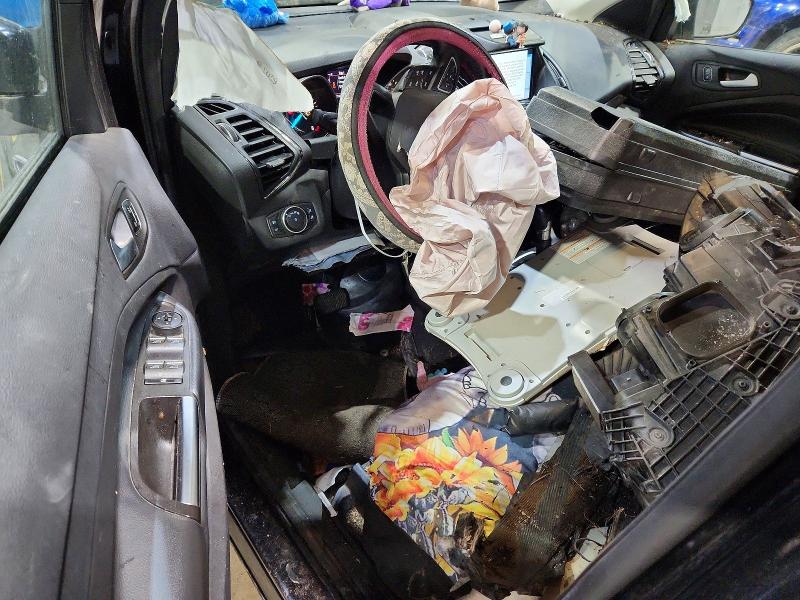 Photo 8 from auction – 2017 FORD ESCAPE with VIN 1FMCU0JD0HUC47117