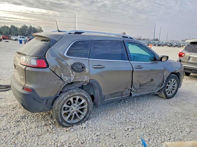 Photo 3 from auction – 2019 JEEP CHEROKEE L with VIN 1C4PJLCB8KD205393