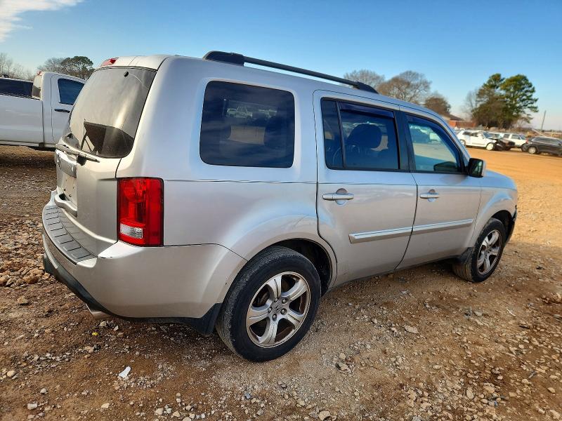 Photo 3 from auction – 2012 HONDA PILOT with VIN 5FNYF3H72CB010863