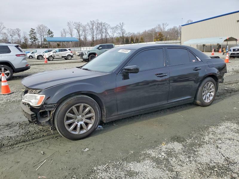 CHRYSLER 300 2013 with VIN 2C3CCAET0DH532500 - Photo from auction
