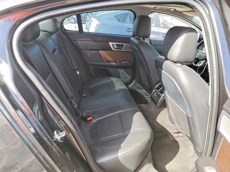 Photo 10 from auction – 2015 JAGUAR XF with VIN SAJXJ0EF5F8U49341