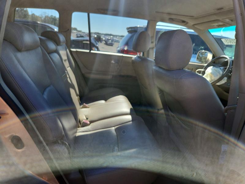 Photo 11 from auction – 2005 TOYOTA HIGHLANDER with VIN JTEDP21A250063250