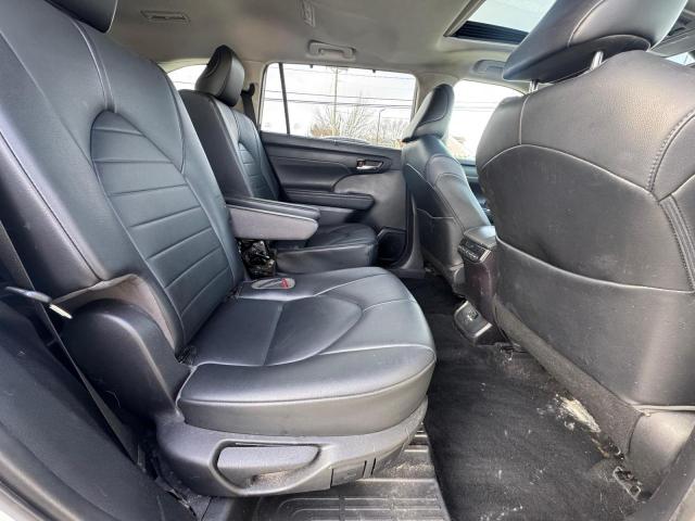 Photo 6 from auction – 2021 TOYOTA HIGHLANDER with VIN 5TDGZRBH5MS138194