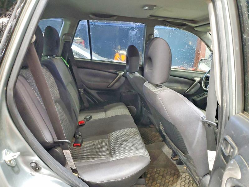 Photo 11 from auction – 2005 TOYOTA RAV4 with VIN JTEHD20V950061445