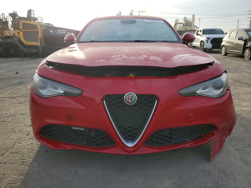 Photo 5 from auction – 2017 ALFA ROMEO GIULIA with VIN ZARFAEBN3H7539203
