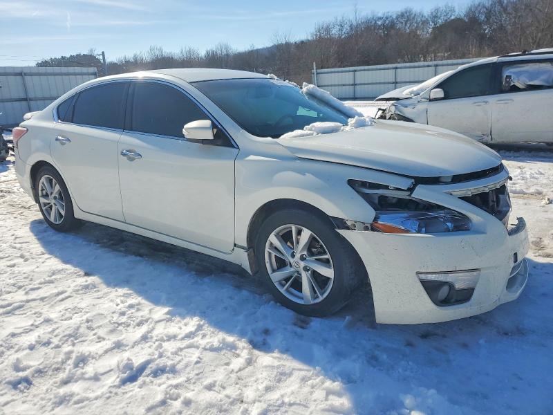 Photo 4 from auction – 2015 NISSAN ALTIMA with VIN 1N4AL3AP3FC452854