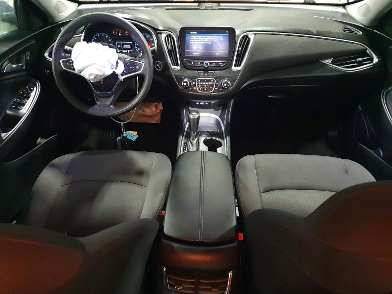 Photo 8 from auction – 2019 CHEVROLET MALIBU LT with VIN 1G1ZD5ST4KF201540