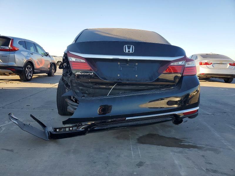 Photo 6 from auction – 2017 HONDA ACCORD with VIN 1HGCR2F32HA228296