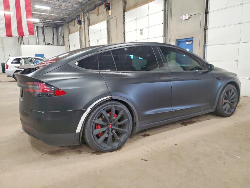 Photo 3 from auction – 2017 TESLA MODEL X with VIN 5YJXCBE24HF044513