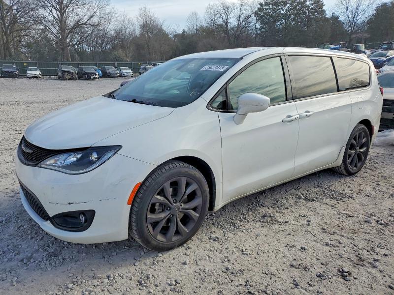 CHRYSLER PACIFICA T 2019 with VIN 2C4RC1FG5KR507011 - Photo from auction