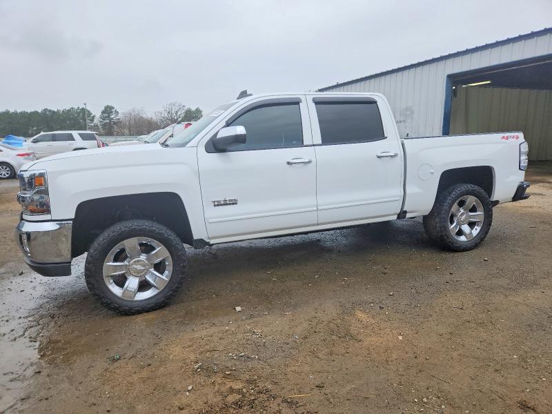 CHEVROLET SILVERADO 2018 with VIN 3GCUKREC9JG493757 - Photo from auction