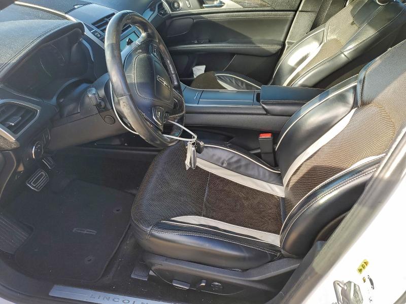 Photo 7 from auction – 2017 LINCOLN MKZ RESERV with VIN 3LN6L5FC3HR631588