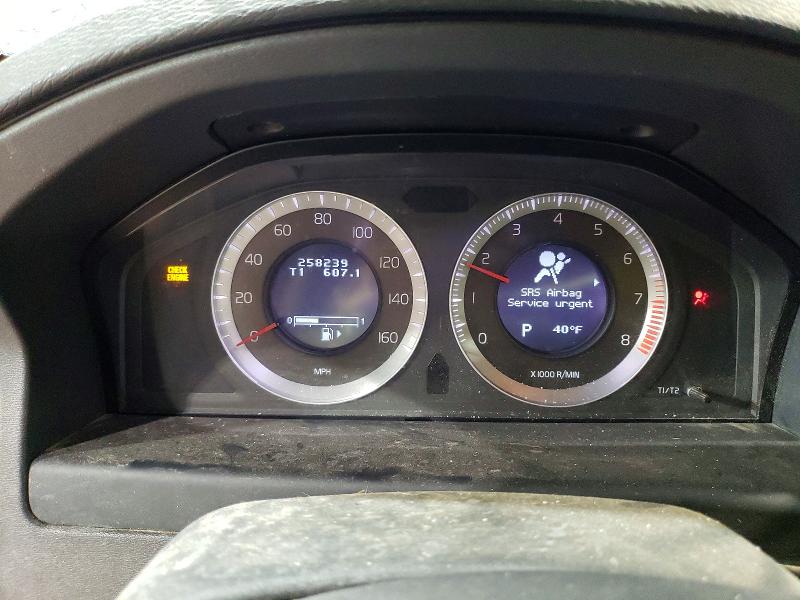 Photo 9 from auction – 2010 VOLVO XC70 3.2 with VIN YV4960BZ5A1084746