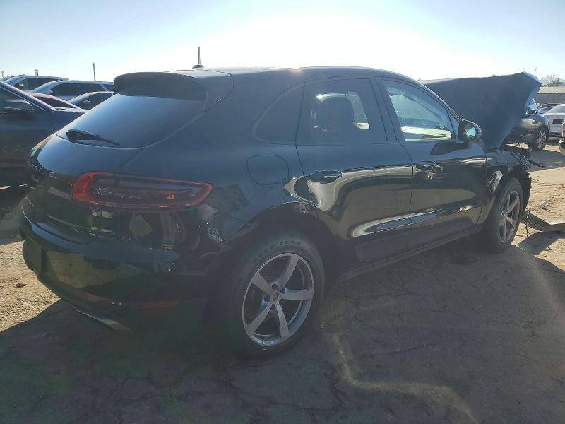 Photo 3 from auction – 2018 PORSCHE MACAN with VIN WP1AA2A56JLB07530