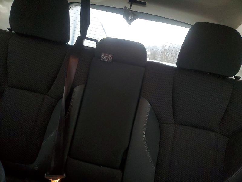 Photo 10 from auction – 2019 SUBARU FORESTER P with VIN JF2SKAEC4KH410995