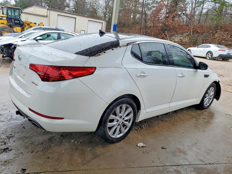 Photo 3 from auction – 2012 KIA OPTIMA EX with VIN 5XXGN4A72CG024029