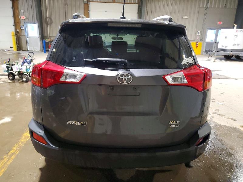 Photo 6 from auction – 2015 TOYOTA RAV4 XLE with VIN JTMRFREV9FJ047593