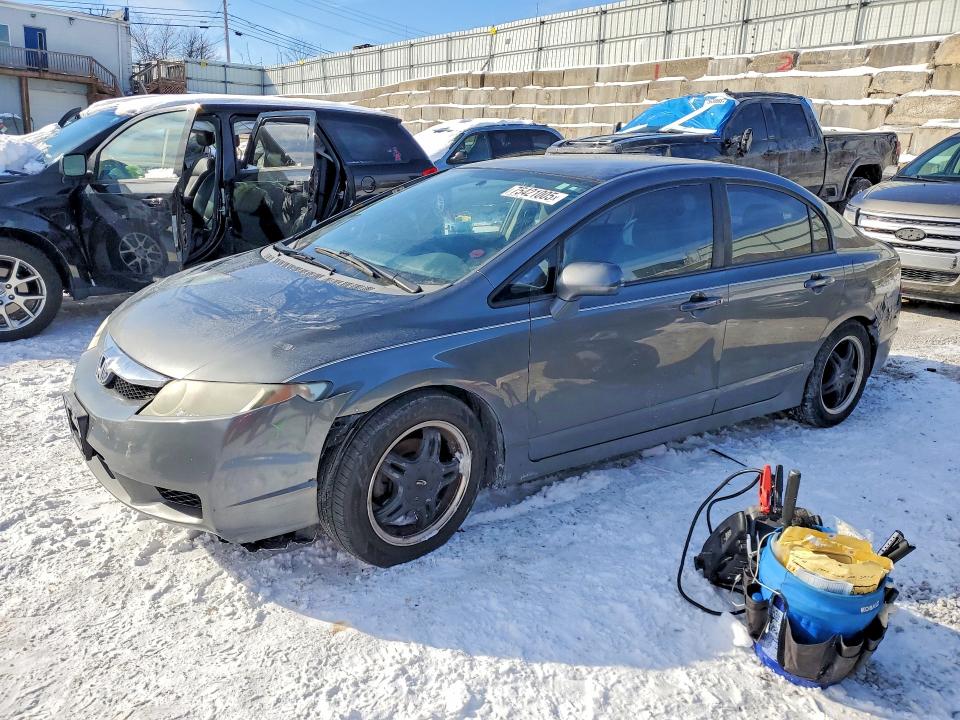 HONDA CIVIC 2010 con VIN 19XFA1F55AE004618 - Foto de la subasta