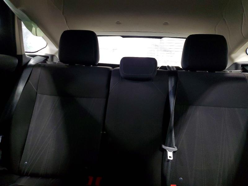 Photo 10 from auction – 2016 FORD FOCUS with VIN 1FADP3K23GL268018