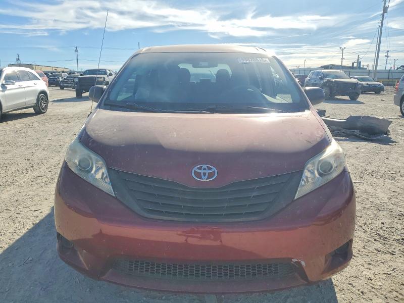 Photo 5 from auction – 2011 TOYOTA SIENNA BAS with VIN 5TDKA3DC7BS002775