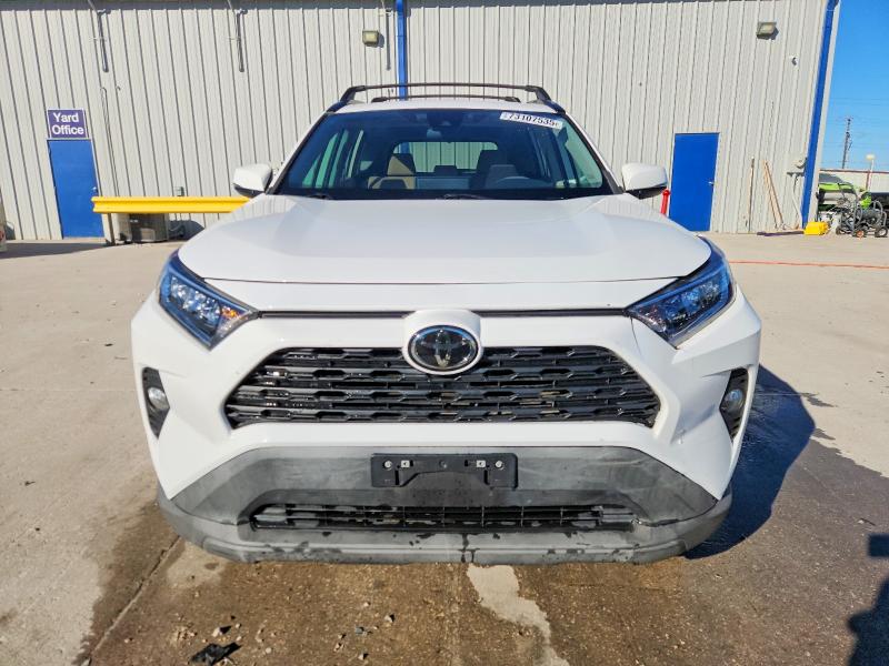 Photo 5 from auction – 2019 TOYOTA RAV4 with VIN 2T3W1RFV7KW010764