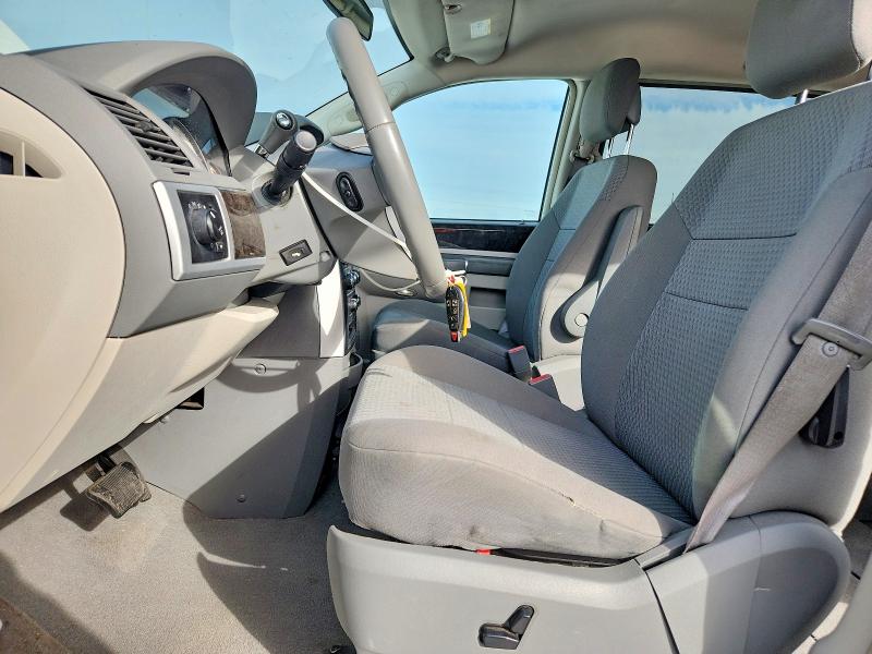 Photo 7 from auction – 2010 DODGE GRAND CARAVAN with VIN 2D4RN6DX6AR499142