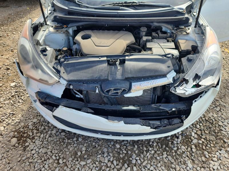 Photo 11 from auction – 2017 HYUNDAI VELOSTER with VIN KMHTC6AD4HU312556