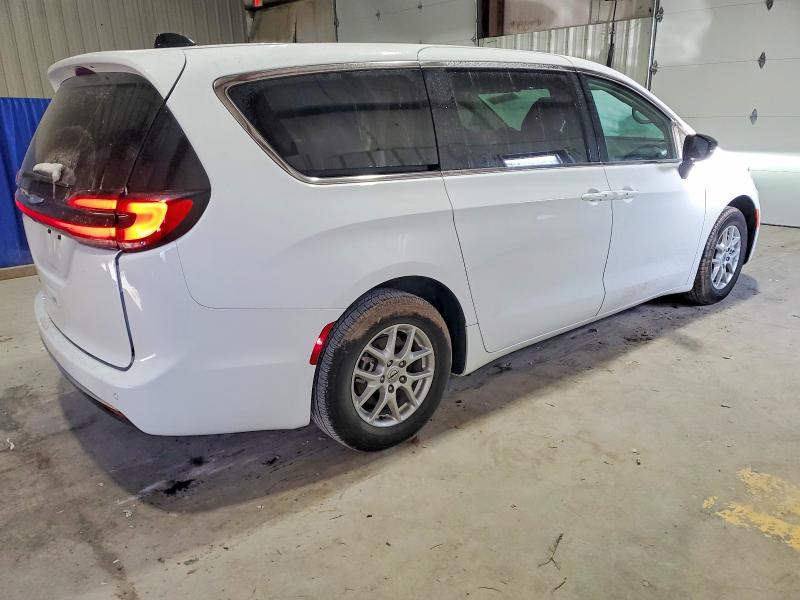 Photo 3 from auction – 2024 CHRYSLER PACIFICA T with VIN 2C4RC1BG8RR146454