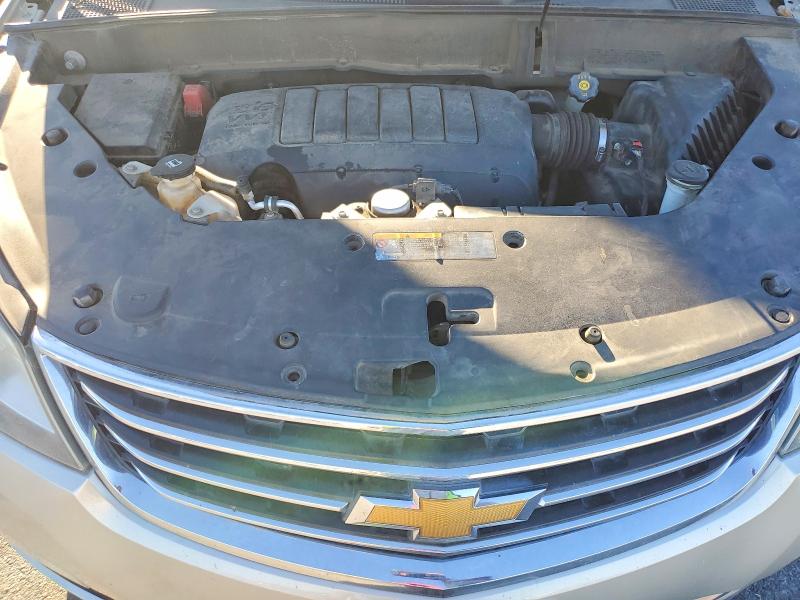 Photo 12 from auction – 2017 CHEVROLET TRAVERSE L with VIN 1GNKRHKD9HJ229349