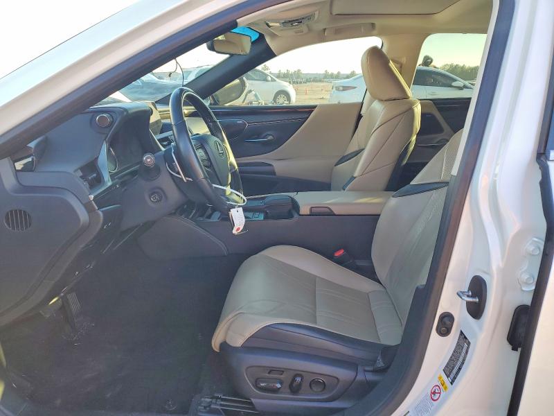 Photo 7 from auction – 2019 LEXUS ES 300H with VIN JTHB21B19K2020140