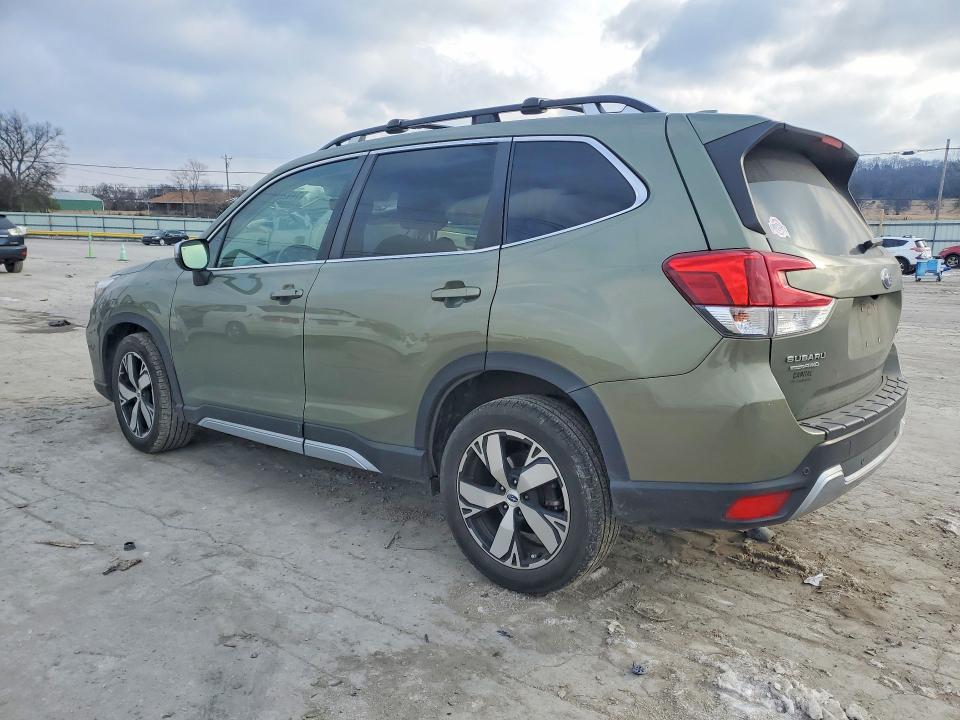 Photo 2 from auction – 2021 SUBARU FORESTER T with VIN JF2SKAXC6MH410688
